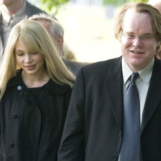 Michelle Williams stars as Claire Keen and Philip Seymour Hoffman stars as Caden Cotard in Sony Pictures Classics' Synecdoche, New York (2008)