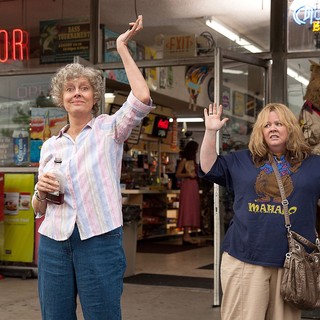 Susan Sarandon stars as Pearl and Melissa McCarthy stars as Tammy in Warner Bros. Pictures' Tammy (2014). Photo credit by Saeed Adyani.