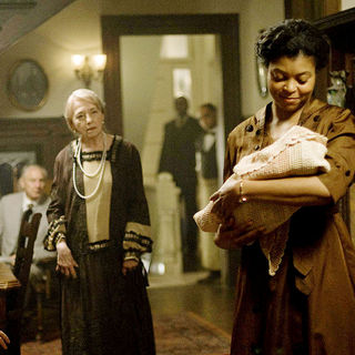 Taraji P. Henson stars as Queenie in Paramount Pictures' The Curious Case of Benjamin Button (2008)