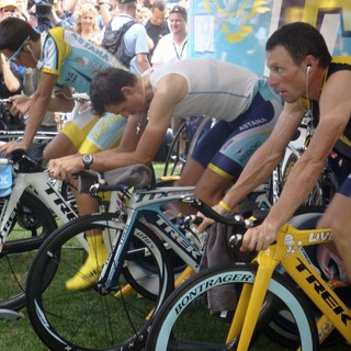 Armstrong Lie, The Picture 5