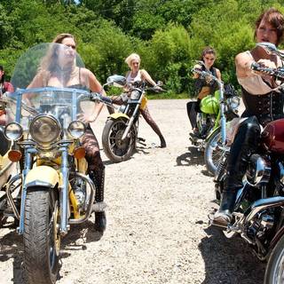Baytown Outlaws, The Picture 10