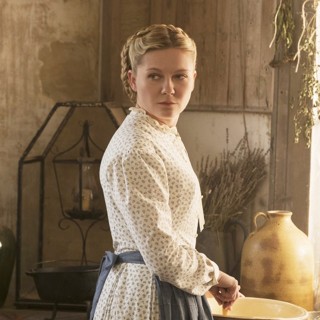 Kirsten Dunst stars as Edwina Dabney in Focus Features' The Beguiled (2017)