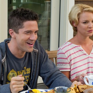 Topher Grace stars as Jared Griffin and Katherine Heigl stars as and Lyla Griffin in Lionsgate Films' The Big Wedding (2013)