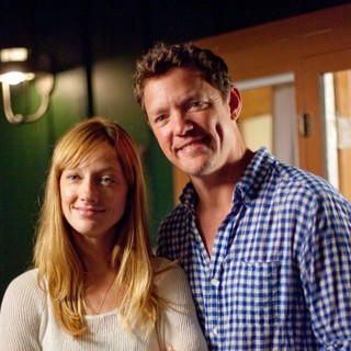 Judy Greer and Matthew Lillard stars as Brian in Fox Searchlight Pictures' The Descendants (2011)