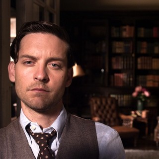 Tobey Maguire stars as Nick Carraway in Warner Bros. Pictures' The Great Gatsby (2013)