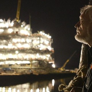 Bob Cavnar stars as Himself in RADiUS-TWC's The Great Invisible (2014)