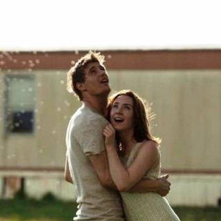 Host (2013), The Picture 14