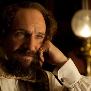 Invisible Woman, The Picture 13