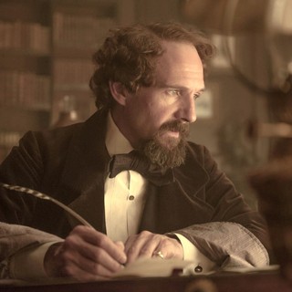Invisible Woman, The Picture 18