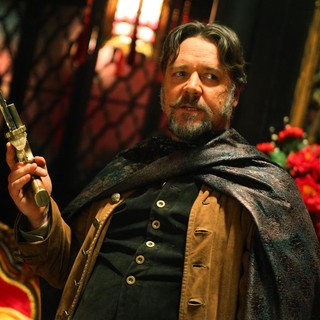 Russell Crowe stars as Jackknife in Universal Pictures' The Man with the Iron Fists (2012)