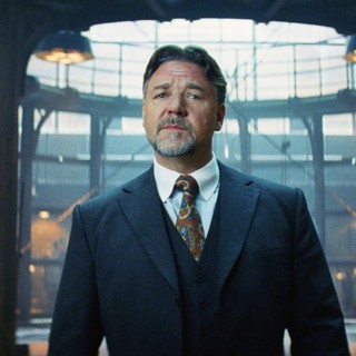 Russell Crowe stars as Dr. Henry Jekyll in Universal Pictures' The Mummy (2017)