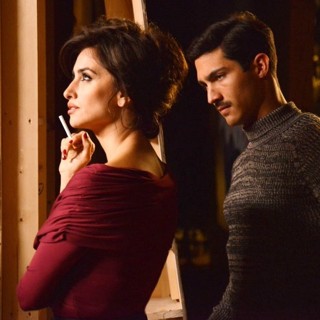 Penelope Cruz stars as Macarena Granada and Chino Darin stars as Leo in Samuel Goldwyn Films' The Queen of Spain (2017)