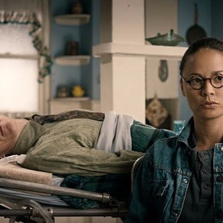 John Hawkes stars as Mark O'Brien and Moon Bloodgood stars as Vera in Fox Searchlight Pictures' The Sessions (2012)