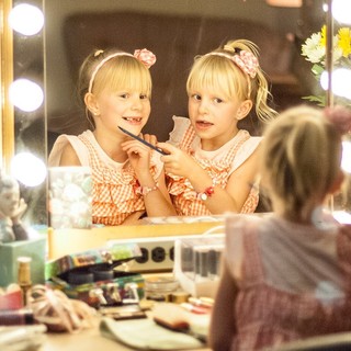 Unauthorized Full House Story, The Picture 2