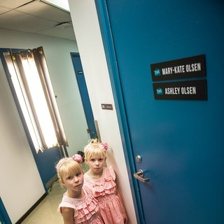 Unauthorized Full House Story, The Picture 4