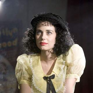 Mia Kirshner as Elizabeth Short in Universal Pictures' The Black Dahlia (2006)