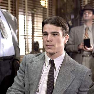 Josh Hartnett as Officer Dwight Bleichert in Universal Pictures' The Black Dahlia (2006)