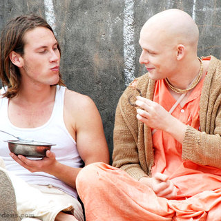 John Robinson as Wayne and Johnny Lewis as Jorge in DragonTree Media's The City of Gardens (2011)