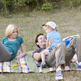 Elizabeth Banks stars as Nealy Lang and Tobey Maguire stars as Jeff in RADiUS-TWC's The Details (2012)