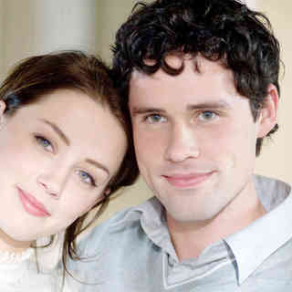 Joneses, The Picture 6