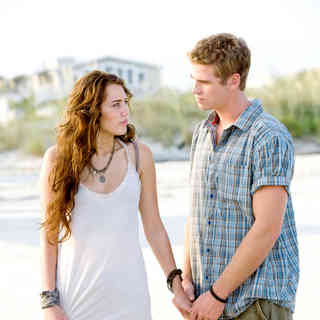 Miley Cyrus stars as Veronica 'Ronnie' Miller and Liam Hemsworth stars as Will Blakelee in Walt Disney Pictures' The Last Song (2010)