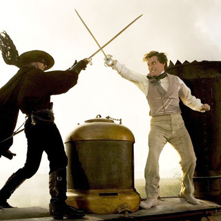 The Legend of Zorro Picture 13