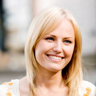 Malin Akerman stars as Gertrude in Touchstone Pictures' The Proposal (2009)