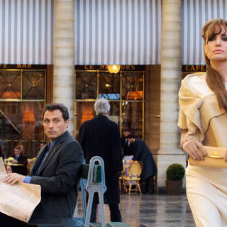 Tourist, The Picture 22