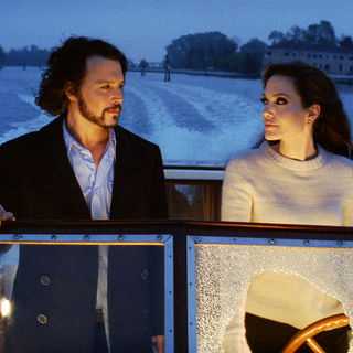 Tourist, The Picture 23