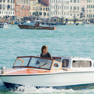 Tourist, The Picture 37
