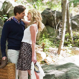 Eric Winter stars as Colin and Katherine Heigl stars as Abby Richter in Columbia Pictures' The Ugly Truth (2009)