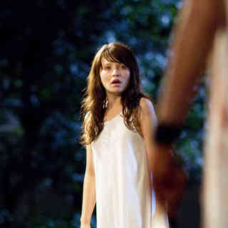 Emily Browning stars as Anna in DreamWorks' The Uninvited (2009). Photo credit by Kimberley French.