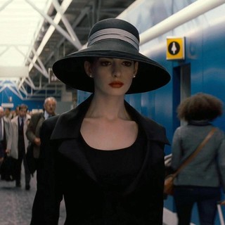 Anne Hathaway stars as Selina Kyle/Catwoman in Warner Bros. Pictures' The Dark Knight Rises (2012)