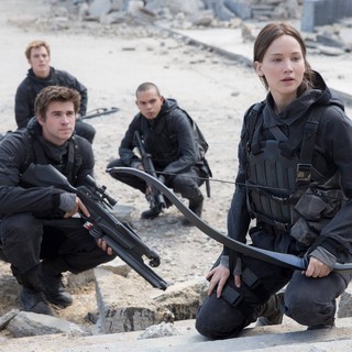 Josh Hutcherson, Evan Ross and Jennifer Lawrence in Lionsgate Films' The Hunger Games: Mockingjay, Part 2 (2015)