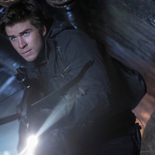 Liam Hemsworth stars as Gale Hawthorne in Lionsgate Films' The Hunger Games: Mockingjay, Part 2 (2015)