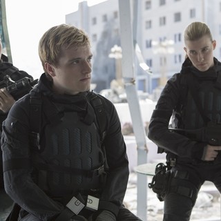 Hunger Games: Mockingjay, Part 2, The Picture 28