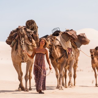 Mia Wasikowska stars as Robyn Davidson in The Weinstein Company's Tracks (2014)