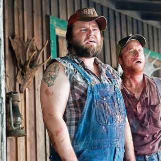 Tucker & Dale Vs Evil Picture 5
