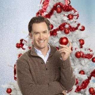 Mark-Paul Gosselaar in ABC Family's 12 Dates of Christmas (2012)