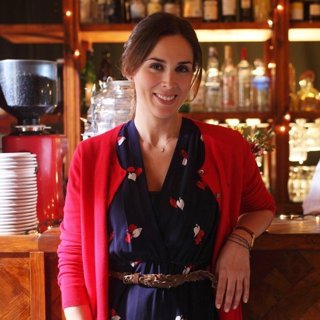 Jacqueline Bracamontes stars as Alma and Tina French stars as Gina in Pantelion Films' Un Padre No Tan Padre (2017)
