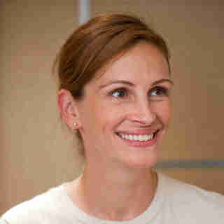 Julia Roberts stars as Kate in New Line Cinema's Valentine's Day (2010)