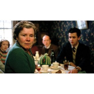 Vera Drake (2004)