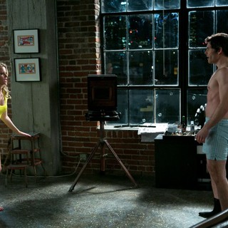 Elizabeth Banks stars as Meghan Miles and James Marsden stars as Gordon in Focus World's Walk of Shame (2014)