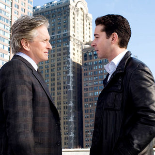 Wall Street 2: Money Never Sleeps Picture 14