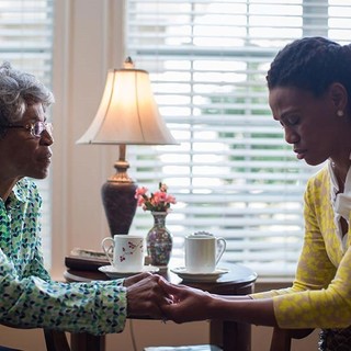 Karen Abercrombie stars as Miss Clara and Priscilla Shirer stars as Elizabeth Jordan in TriStar Pictures' War Room (2015)