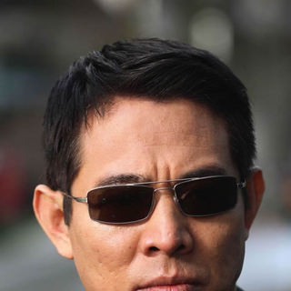 Jet Li as Rogue in Lions Gate Films' War (2007)