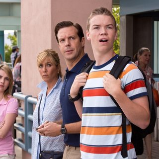 Emma Roberts, Jennifer Aniston, Jason Sudeikis and Will Poulter in Warner Bros. Pictures' We're the Millers (2013)