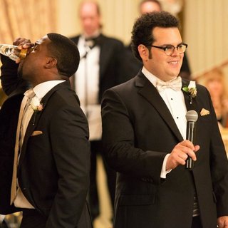 Kevin Hart stars as Jimmy Callahan/Bic and Josh Gad stars as Doug Harris in Screen Gems' The Wedding Ringer (2015). Photo credit by Matt Kennedy.