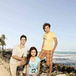 David Henrie, Selena Gomez and Jake T. Austin in Disney Channel's Wizards of Waverly Place: The Movie (2009)