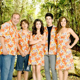 David DeLuise, Jake T. Austin, Selena Gomez, David Henrie and Maria Canals Barrera in Disney Channel's Wizards of Waverly Place: The Movie (2009)
